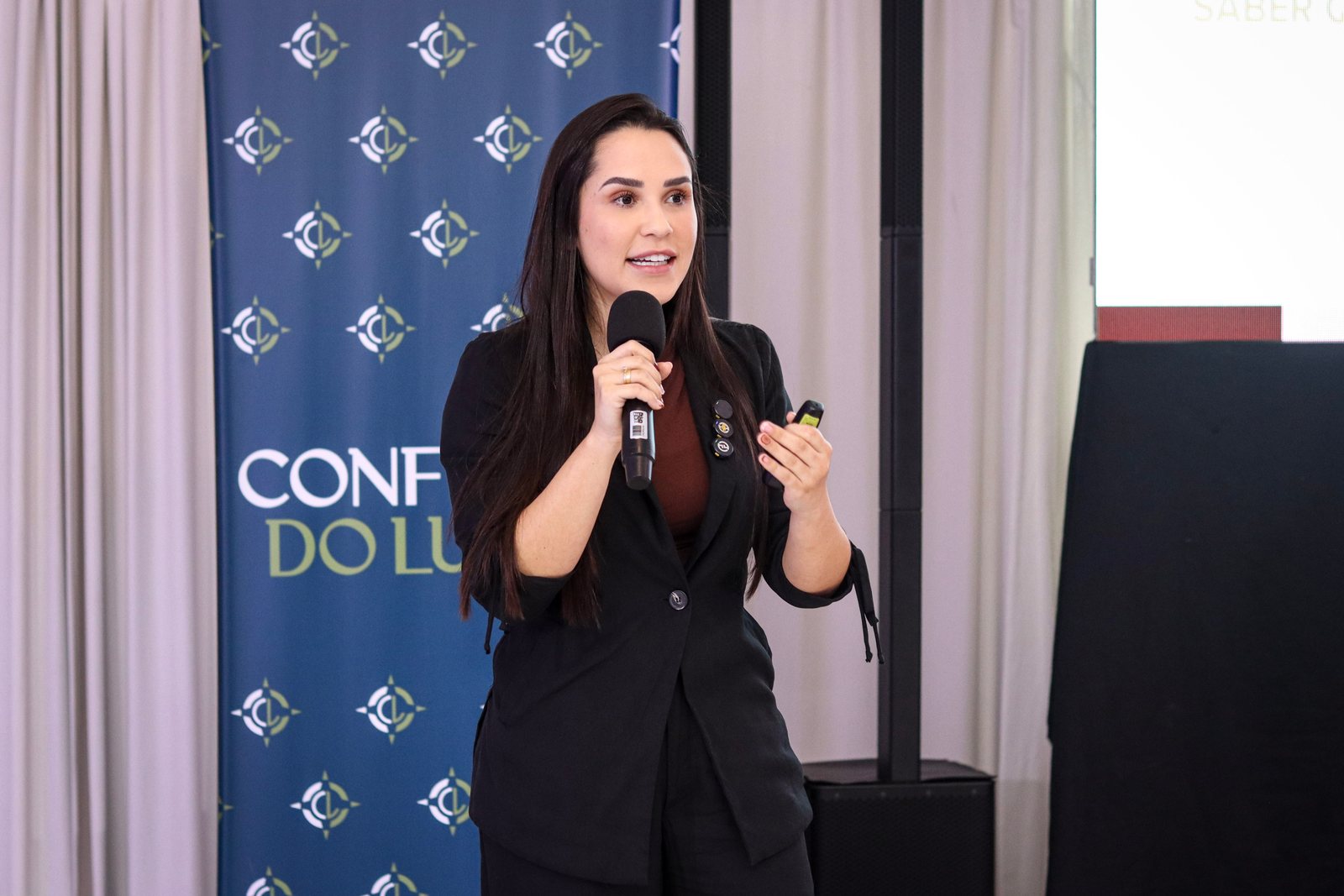 Apresentação no palco da imersão de Linhares